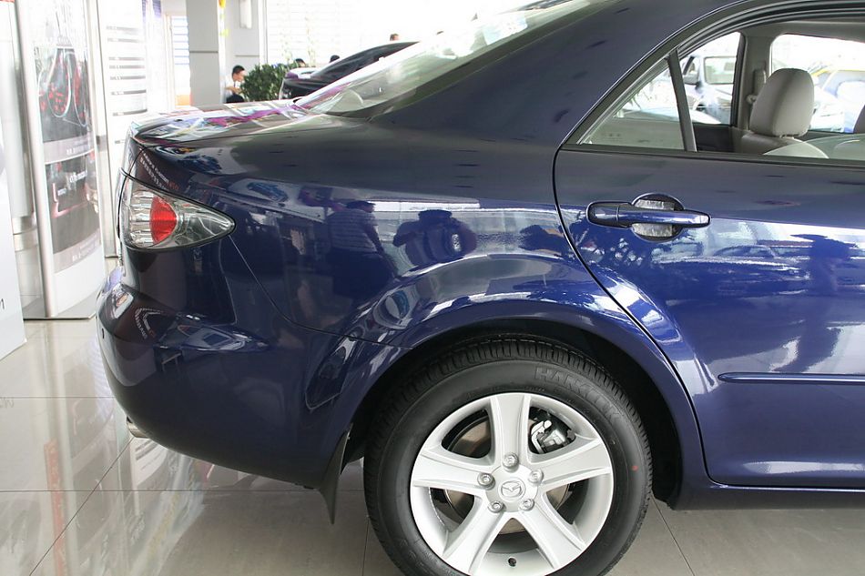 一汽马自达07款马自达6外观