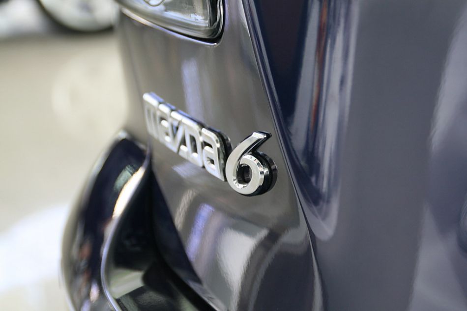 一汽马自达07款马自达6尾部细节