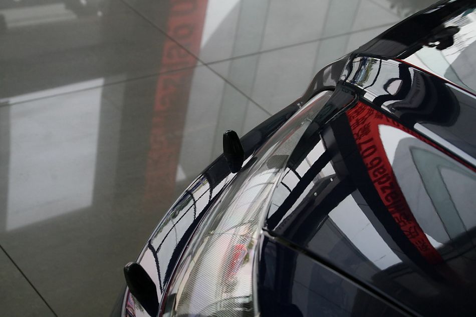 一汽马自达07款马自达6前大灯