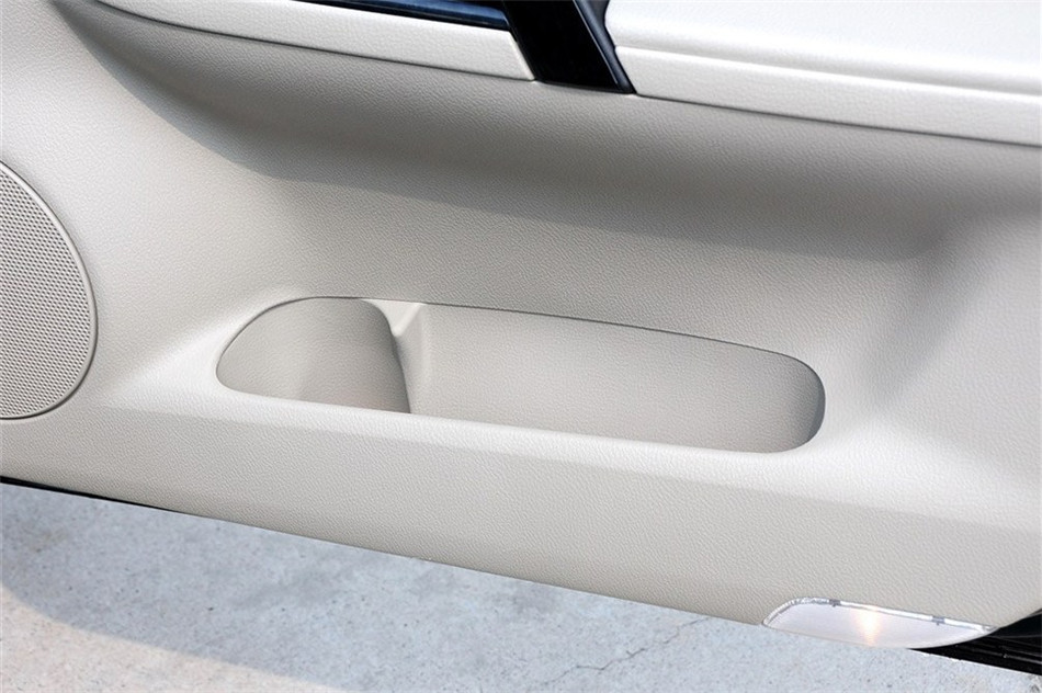 马自达6 2012款 2.0L AT 超豪华型 空间