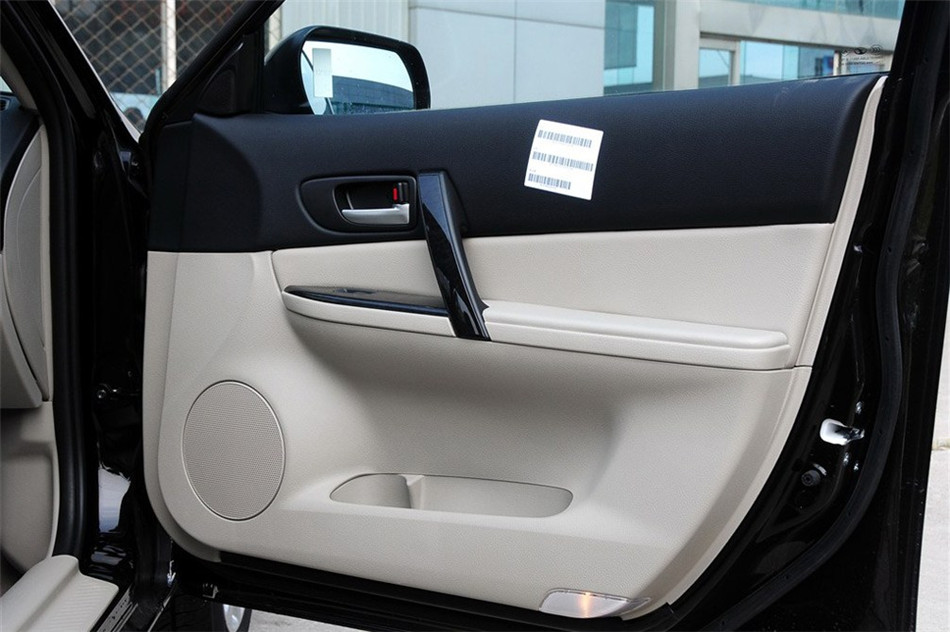 马自达6 2012款 2.0L AT 超豪华型 空间