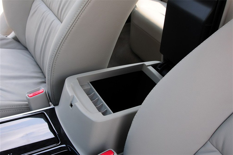 马自达6 2012款 2.0L AT 超豪华型 空间