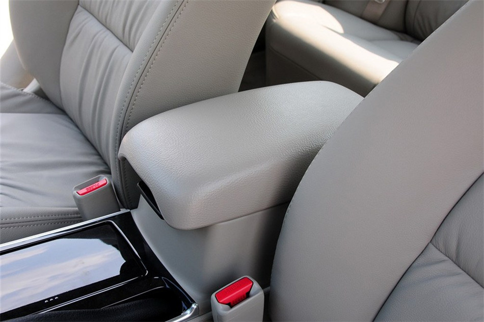 马自达6 2012款 2.0L AT 超豪华型 空间