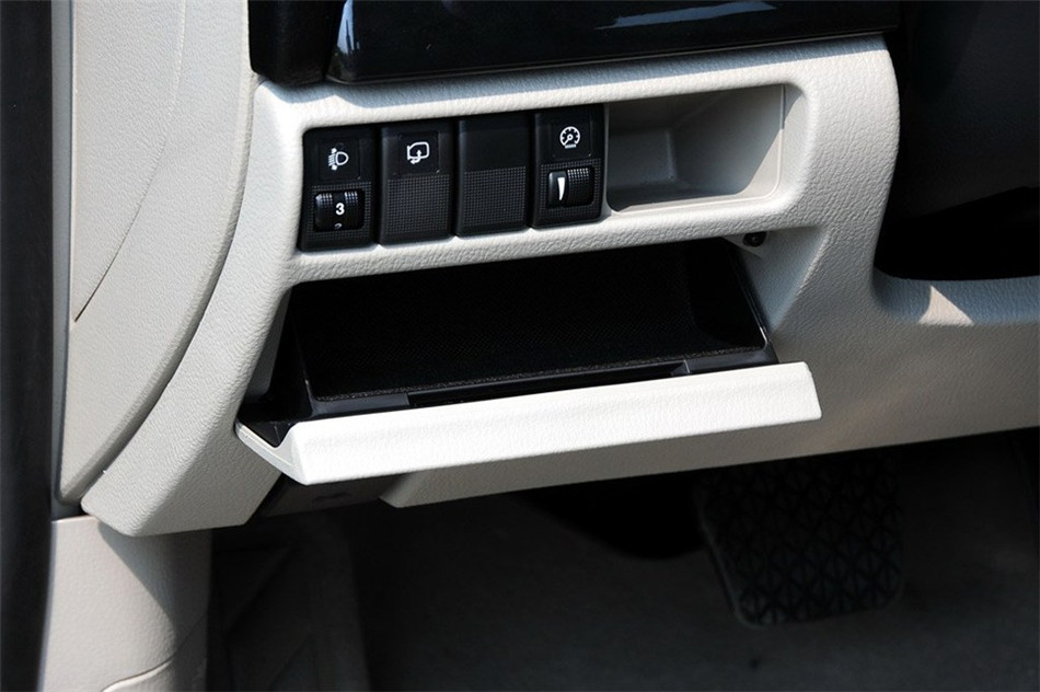 马自达6 2012款 2.0L AT 超豪华型 内饰