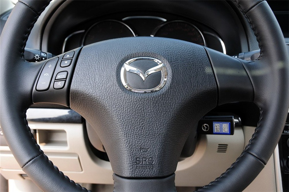 马自达6 2012款 2.0L AT 超豪华型 内饰