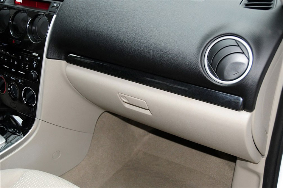 马自达6 2012款 2.0L AT 时尚型 内饰