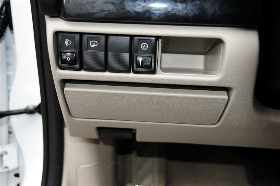 马自达6 2012款 2.0L AT 时尚型 内饰