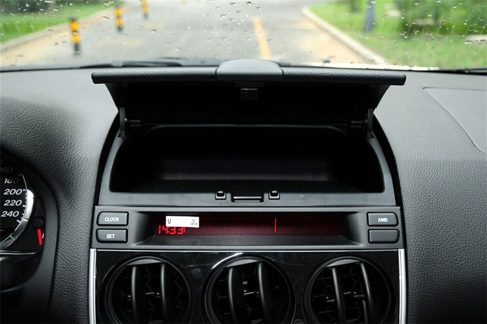 马自达6 2012款 2.0L AT 时尚型 内饰