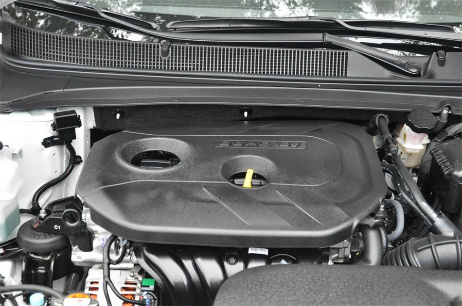 2014款 2.0L AT 旗舰型 引擎底盘