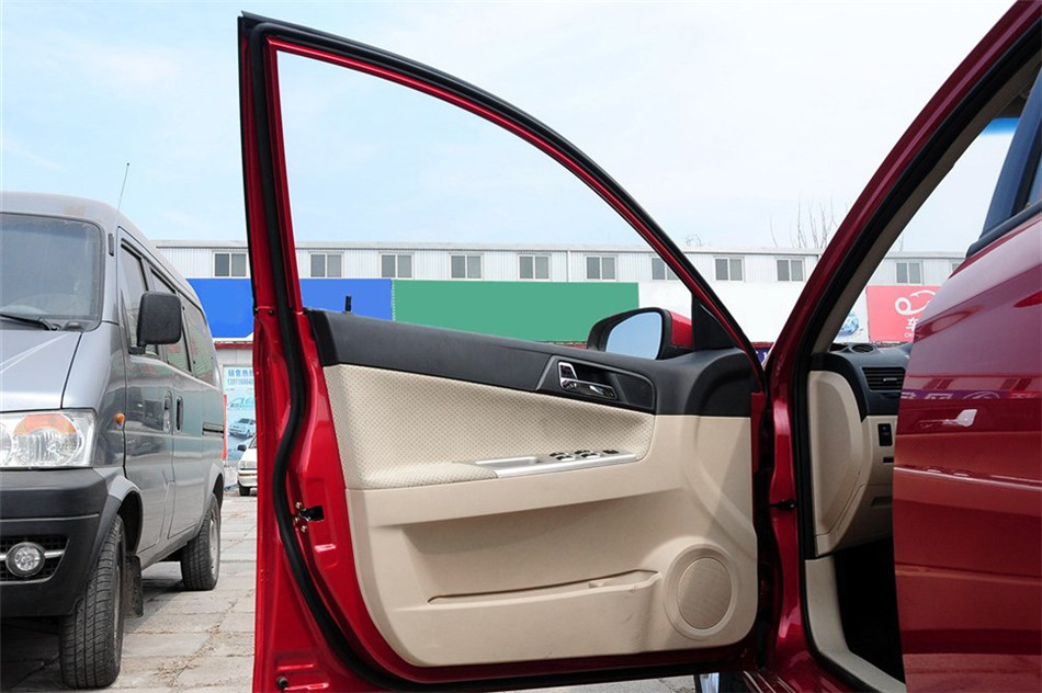 中华H330 2013款 1.5L AT 豪华型