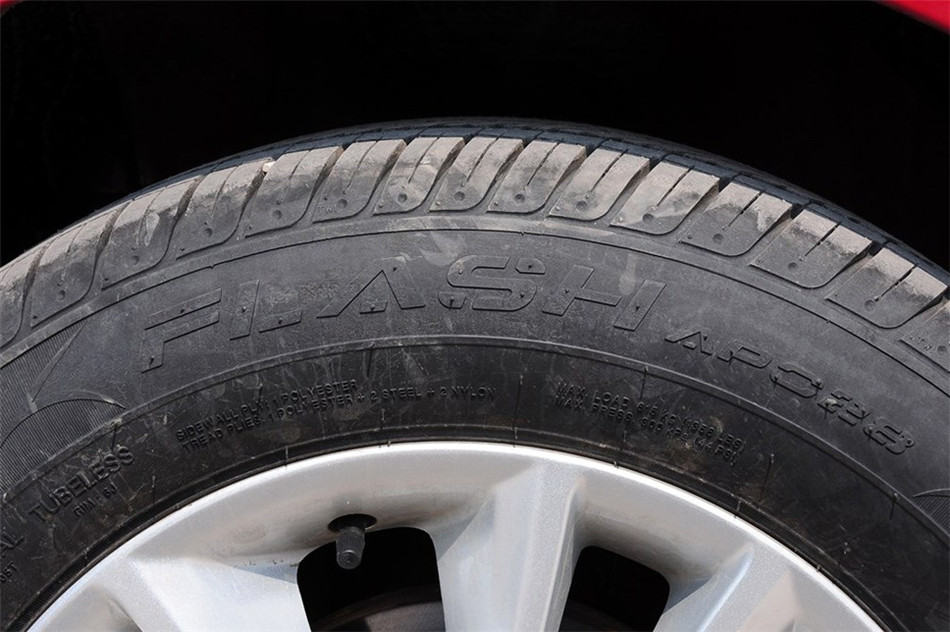 中华H330 2013款 1.5L AT 豪华型