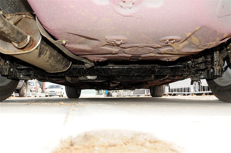 中华H330 2013款 1.5L AT 豪华型