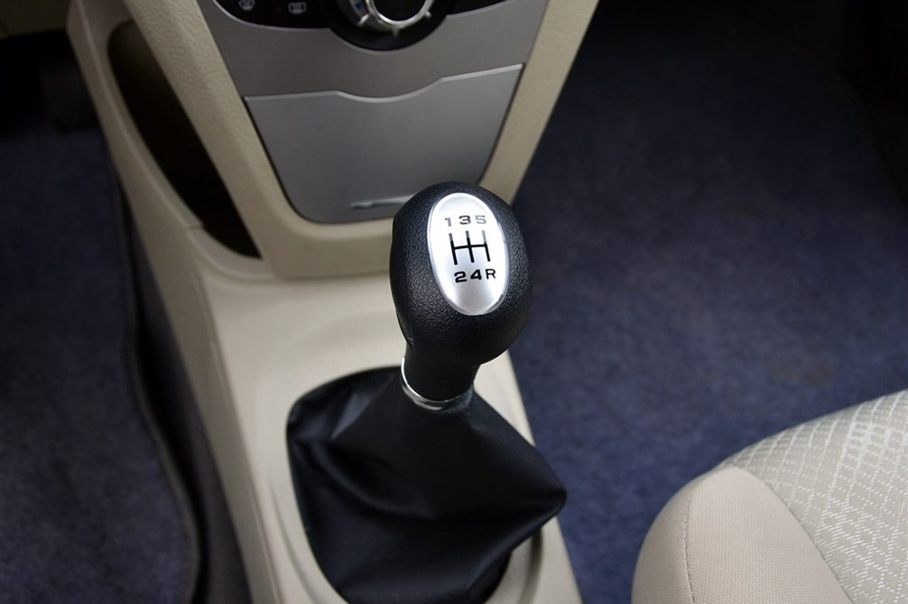 2014款 1.3L MT 手动标准型 内饰