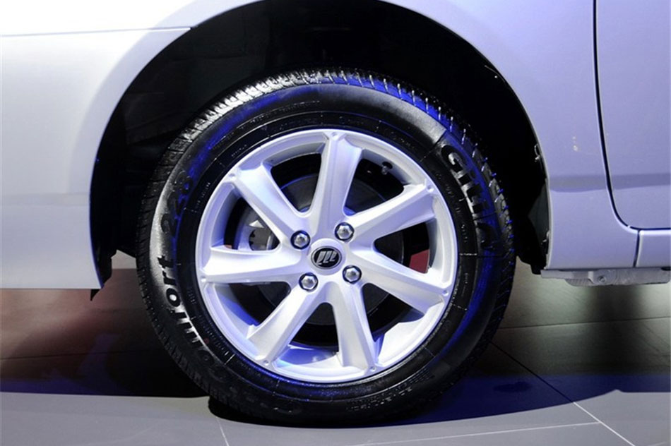 2014款力帆630 1.5VVT旗舰型