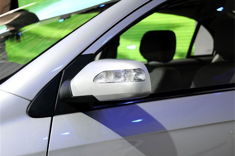 2014款力帆630 1.5VVT旗舰型