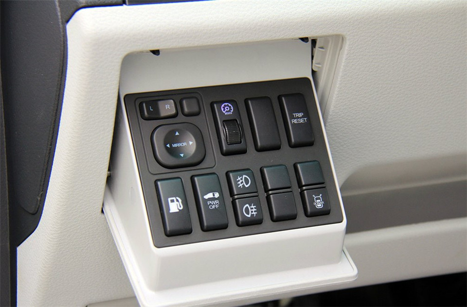 2013款 2.0T AT 豪华型