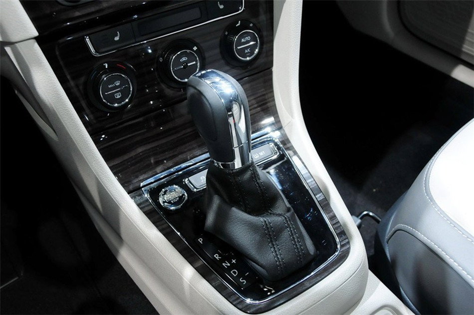 2013款 朗行 基本型