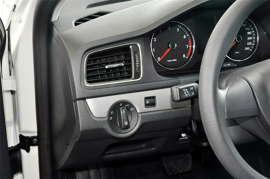 2013款朗行1.6L自动舒适型