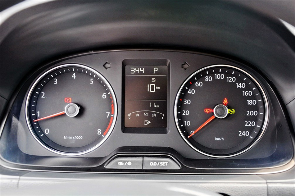 2013款朗行1.6L自动舒适型