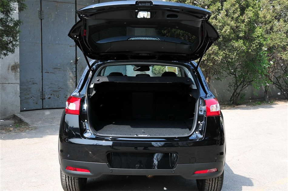 2013款标致4008 2.0L四驱豪华型