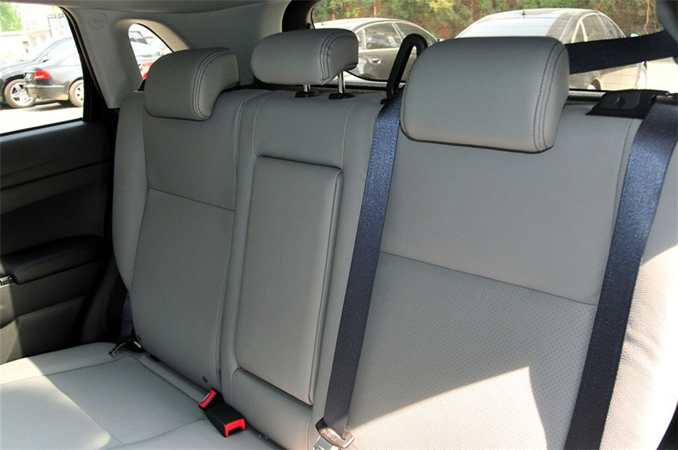 2013款标致4008 2.0L四驱豪华型