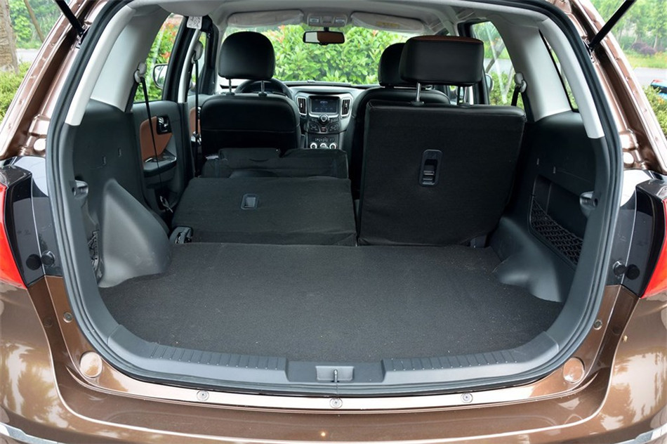 海马S7 2013款 2.0L AT 智享型 空间