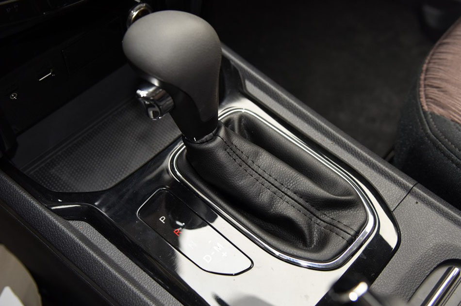 2017款 1.8T 自动领先版 内饰