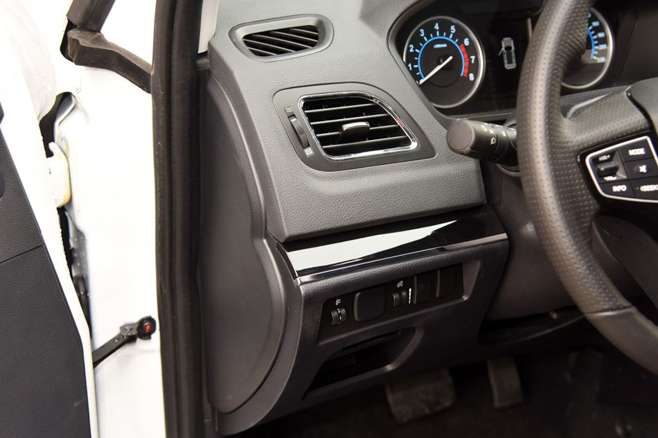 2017款 1.8T 自动领先版 内饰