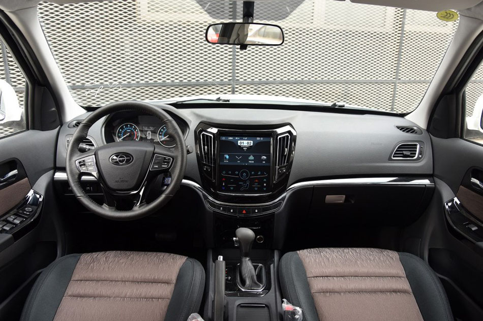 2017款 1.8T 自动领先版 内饰