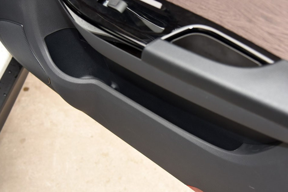 2017款 1.8T 自动领先版 座椅空间