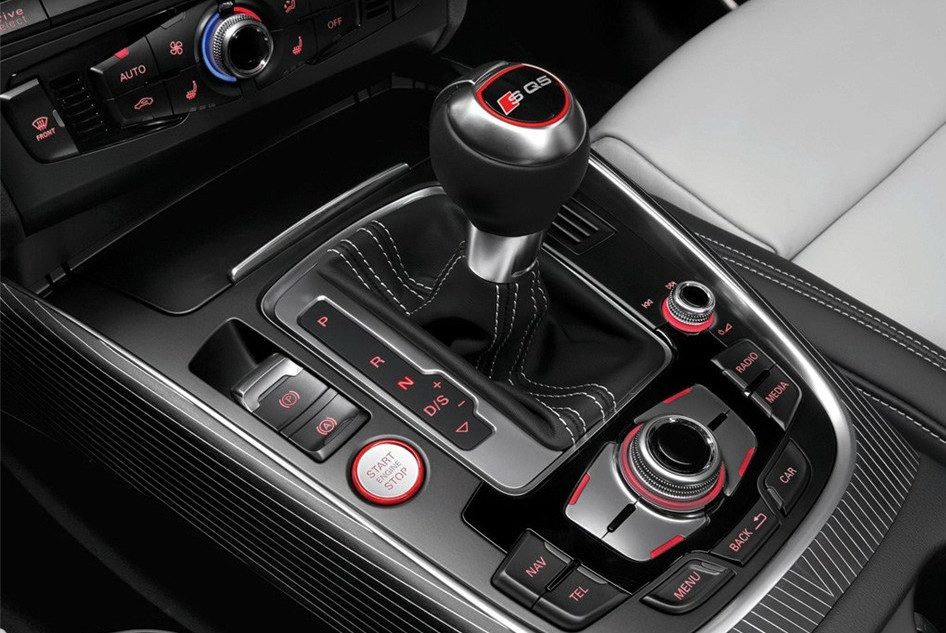 2013款 3.0TFSI 基本型 内饰