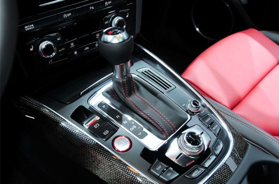 2013款 3.0TFSI 基本型 内饰