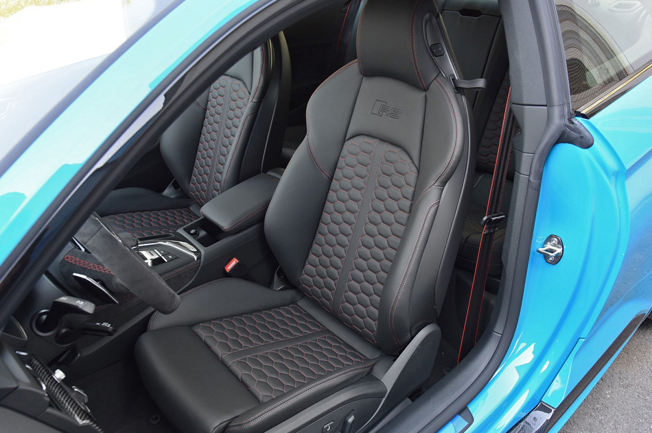 2019款 RS 5 2.9T Coupe 座椅空间