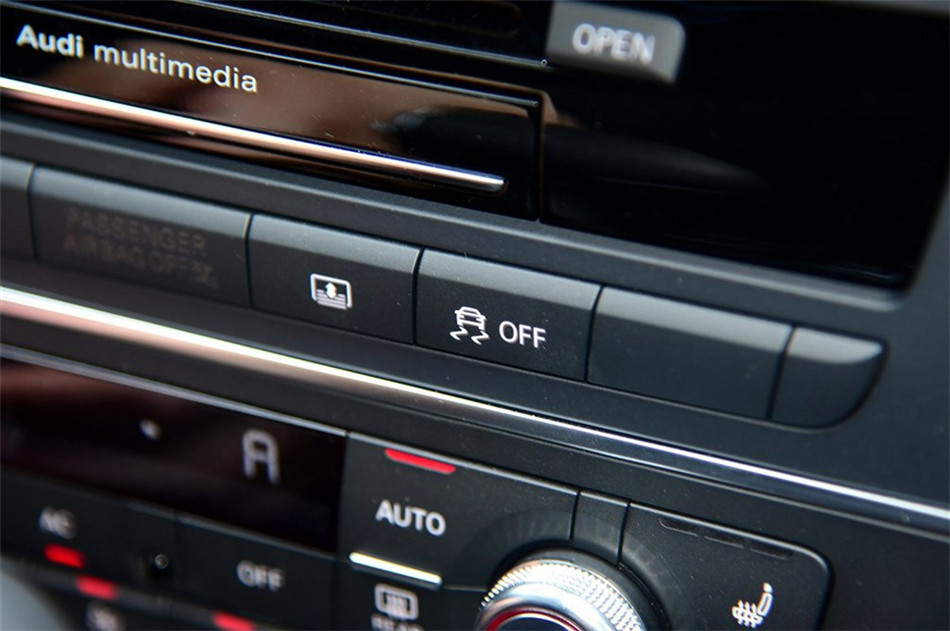 奥迪S6 2013款 S6 4.0TFSI 内饰