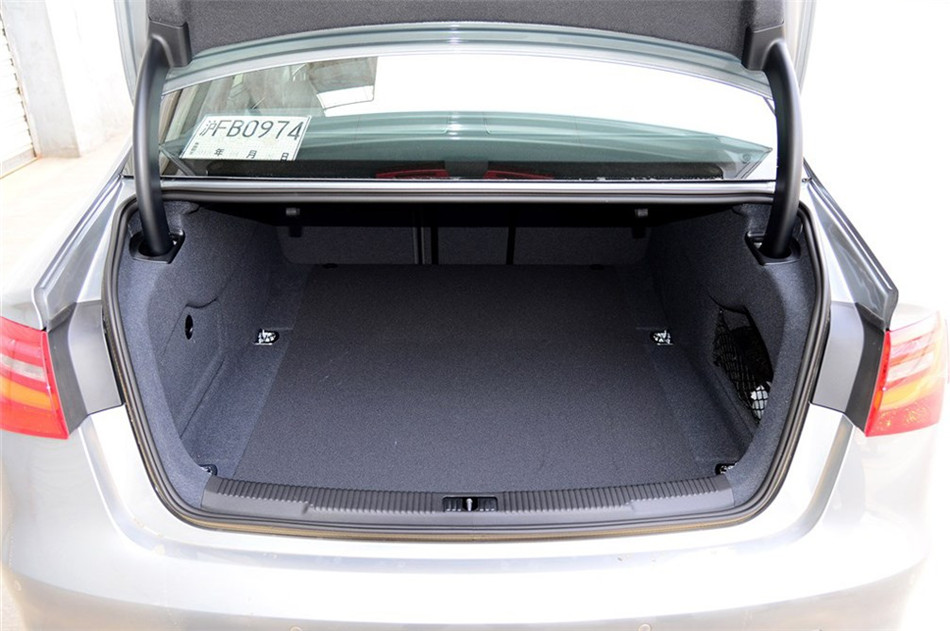 奥迪S6 2013款 S6 4.0TFSI 座椅空间