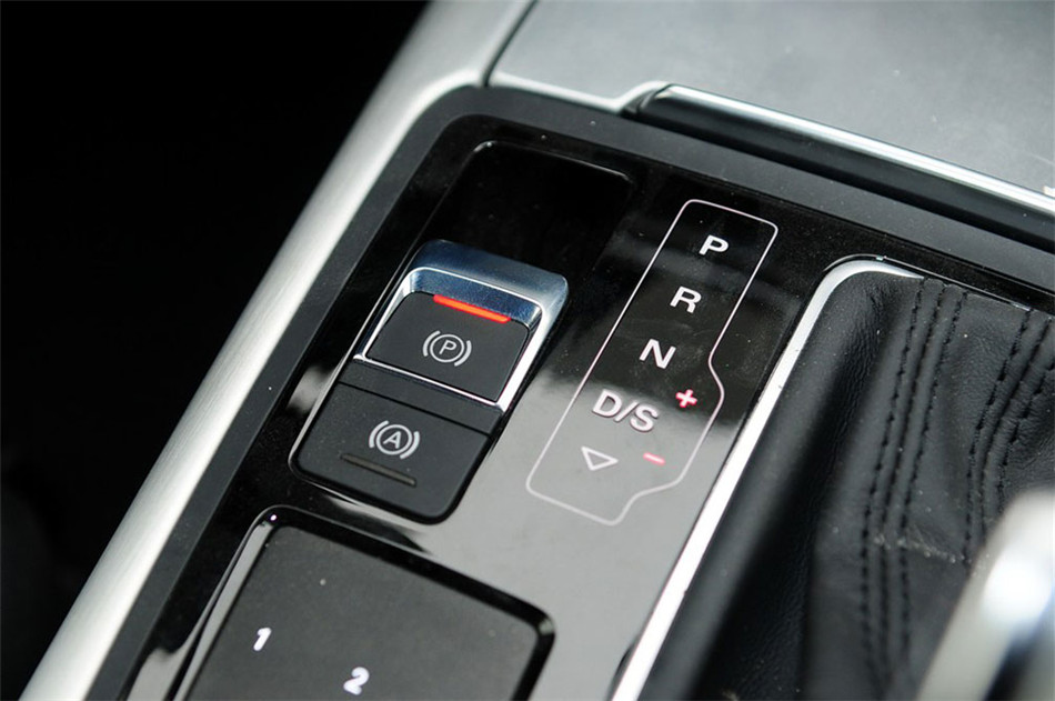 奥迪S7 2013款 S7 4.0TFSI 内饰