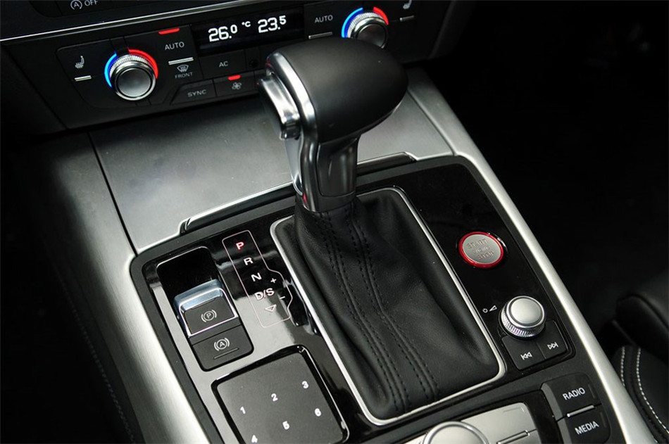 奥迪S7 2013款 S7 4.0TFSI 内饰