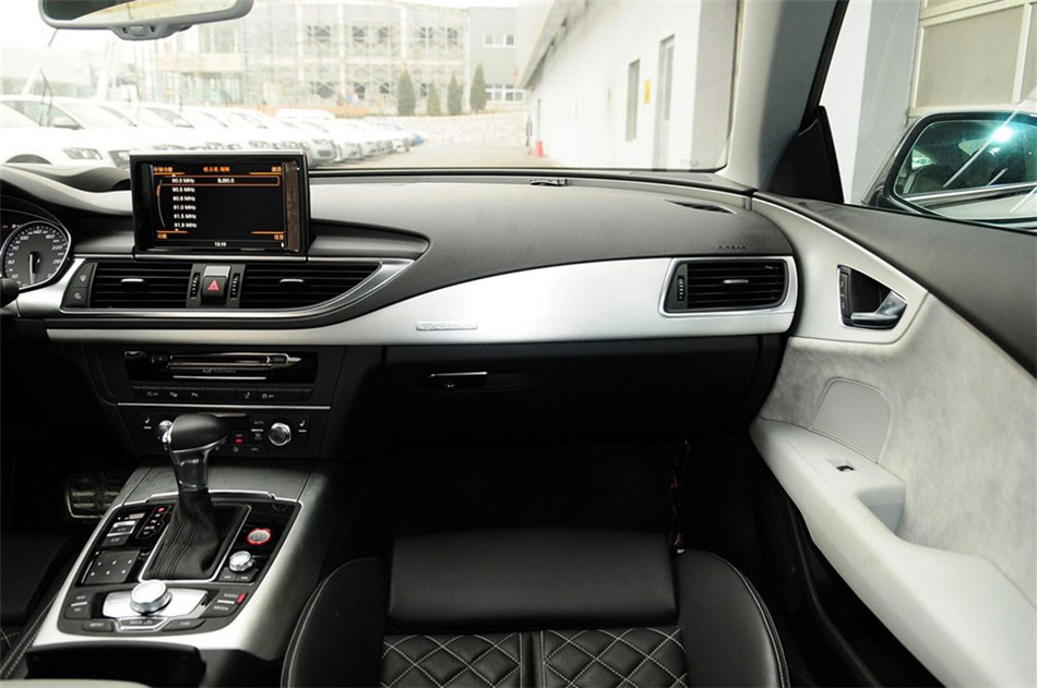 奥迪S7 2013款 S7 4.0TFSI 内饰