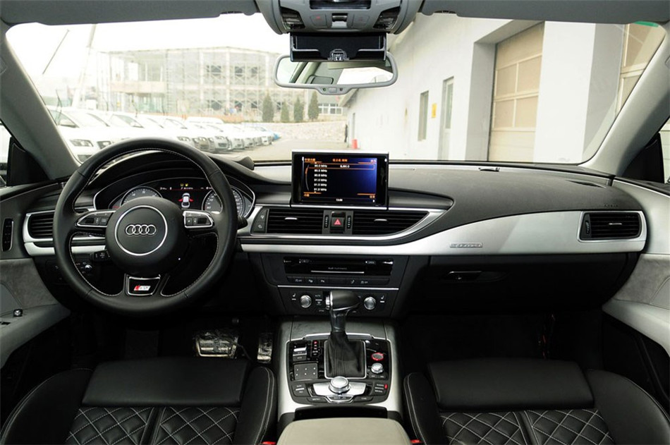 奥迪S7 2013款 S7 4.0TFSI 内饰