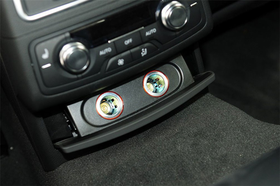 奥迪S7 2013款 S7 4.0TFSI 座椅空间