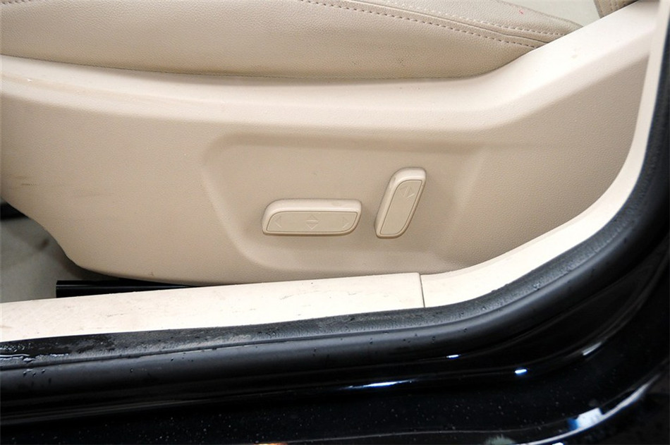 2013款艾瑞泽7 1.6CVT致享版