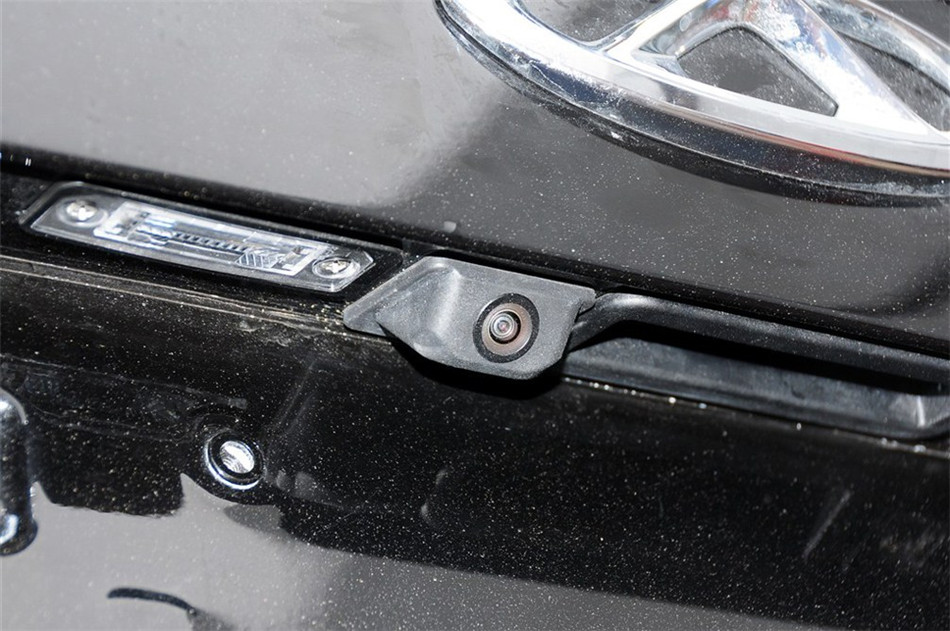 2013款艾瑞泽7 1.6CVT致享版