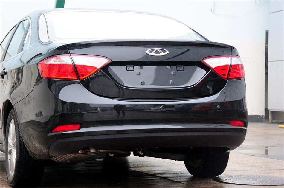 2013款艾瑞泽7 1.6CVT致享版