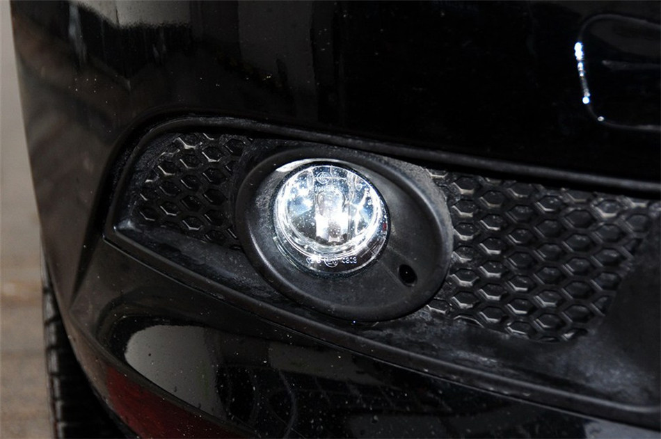 2013款艾瑞泽7 1.6CVT致享版