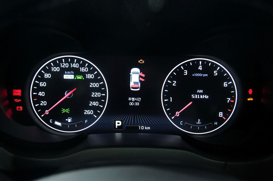 起亚K9 2013款基本型 内饰