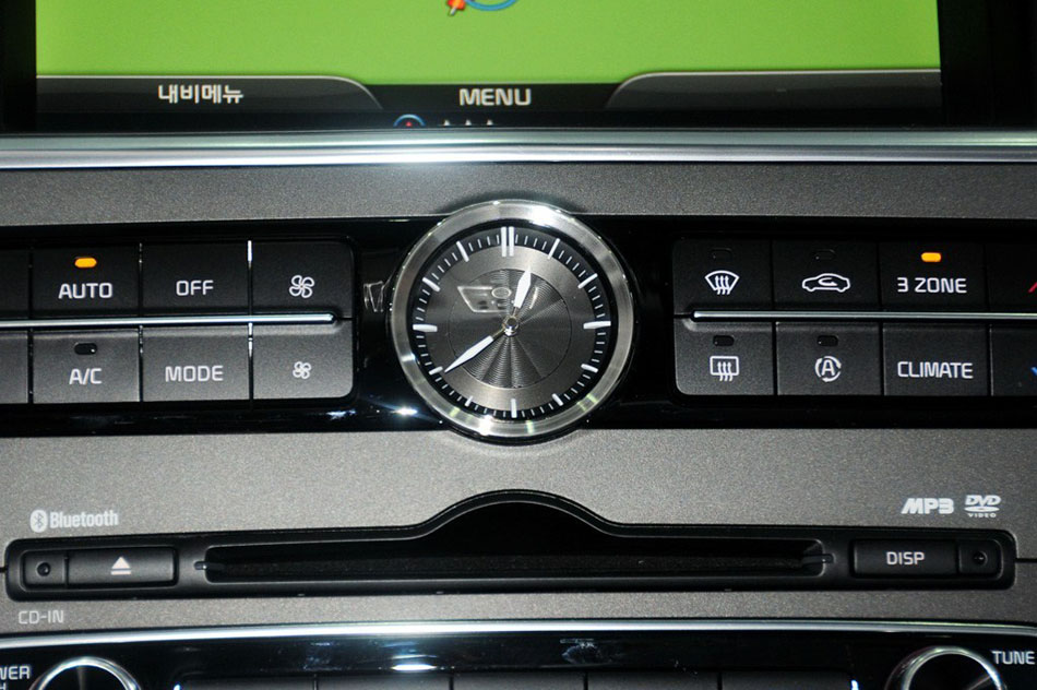 起亚K9 2013款基本型 内饰