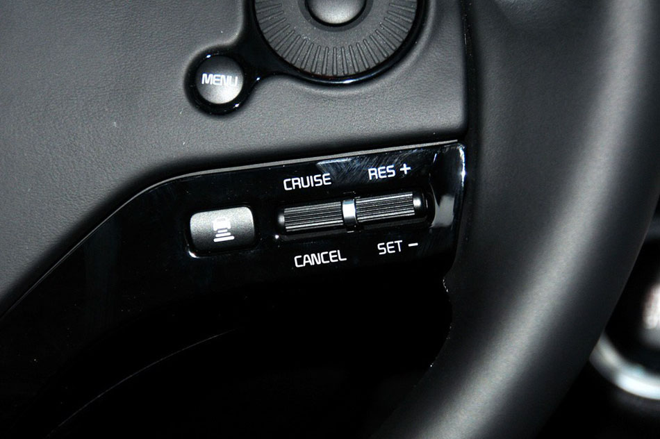 起亚K9 2013款基本型 内饰