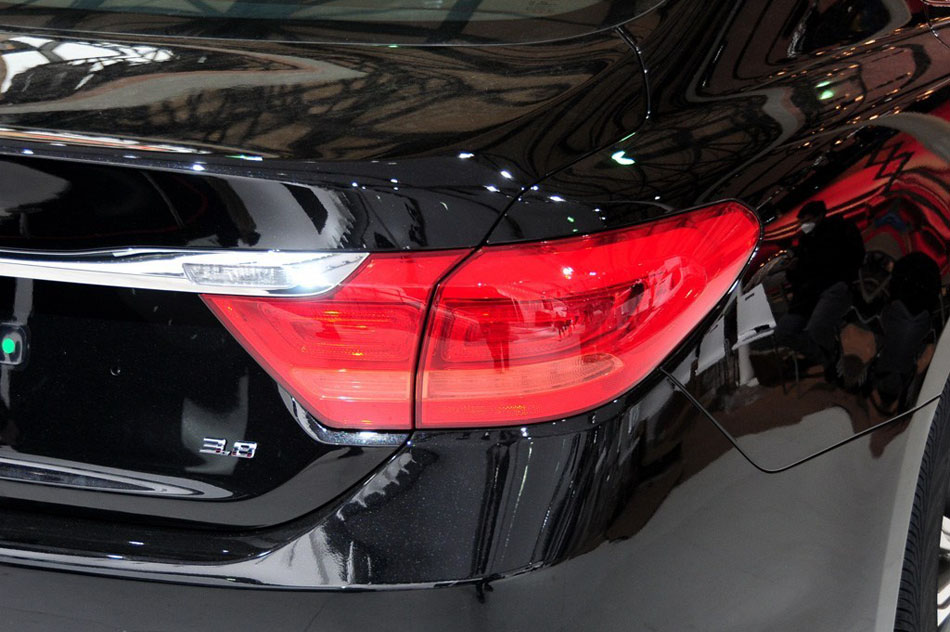 起亚K9 2013款基本型 细节