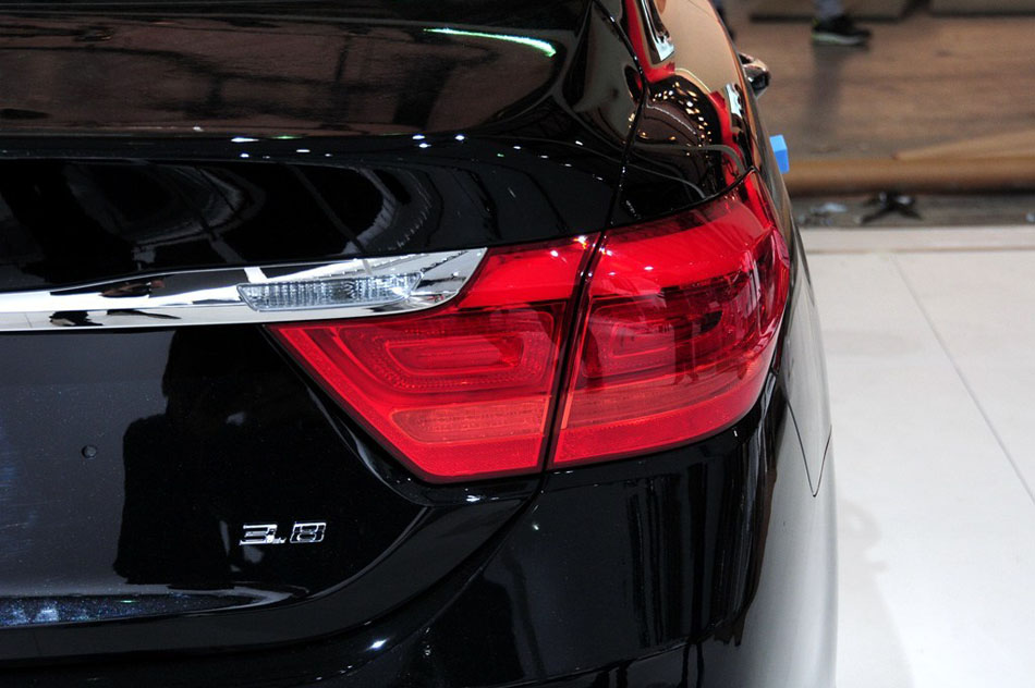 起亚K9 2013款基本型 细节