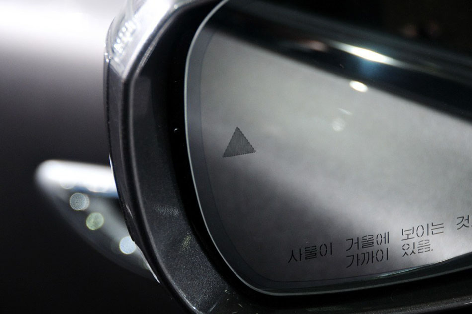 起亚K9 2013款基本型 细节